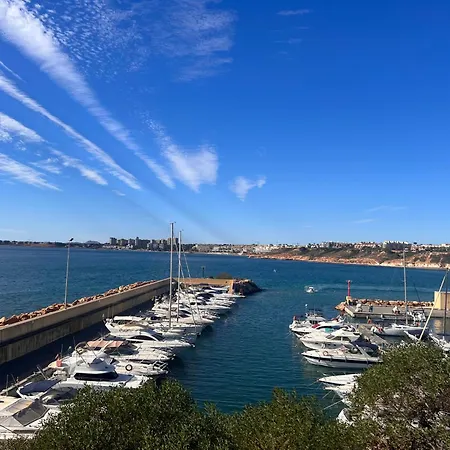 En Punta Prima 2 Y Piscina تورّيفيِخا