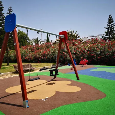 En Punta Prima 2 Y Piscina טורבייחה