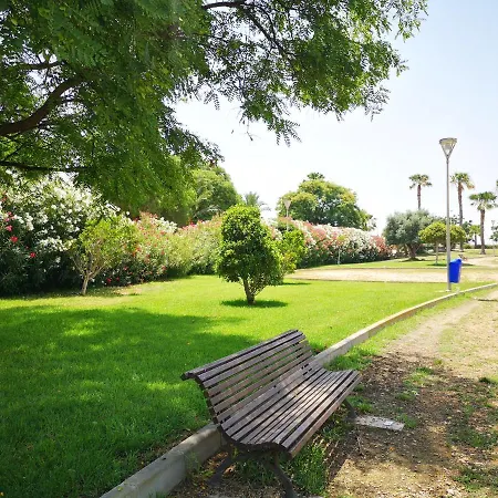En Punta Prima 2 Y Piscina Апартаменты Торевьиа
