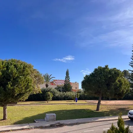 Апартаменты En Punta Prima 2 Y Piscina Торевьиа