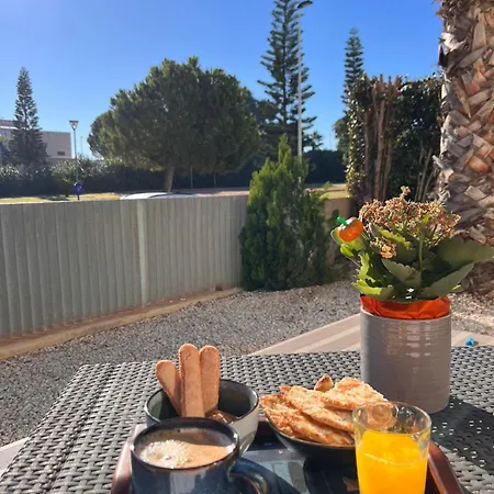 En Punta Prima 2 Y Piscina טורבייחה
