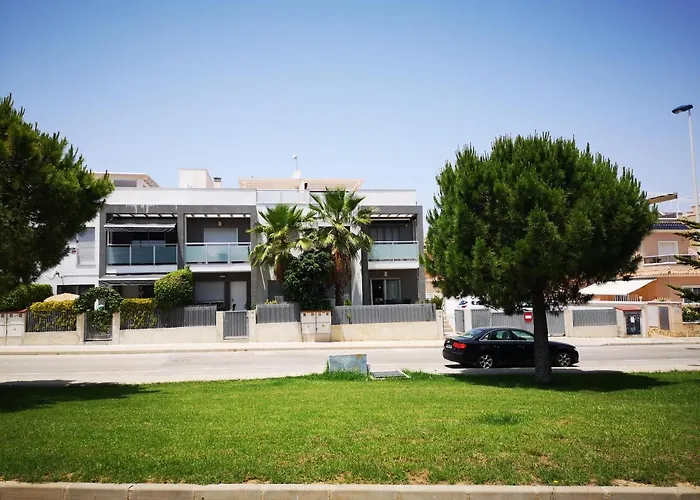 En Punta Prima 2 Y Piscina Torrevieja